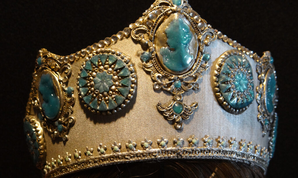 Diademe aus Moosgummi